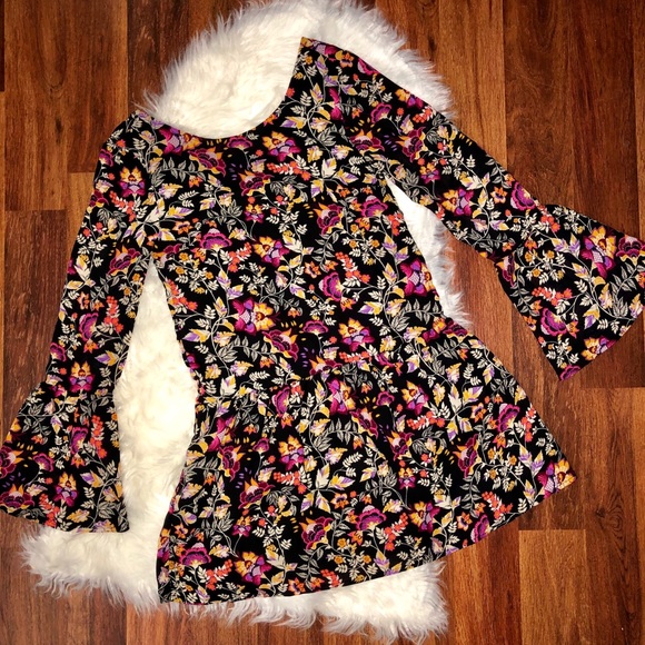 H&M Divided Bell Sleeve Floral Tunic Dress - Picture 8 of 8